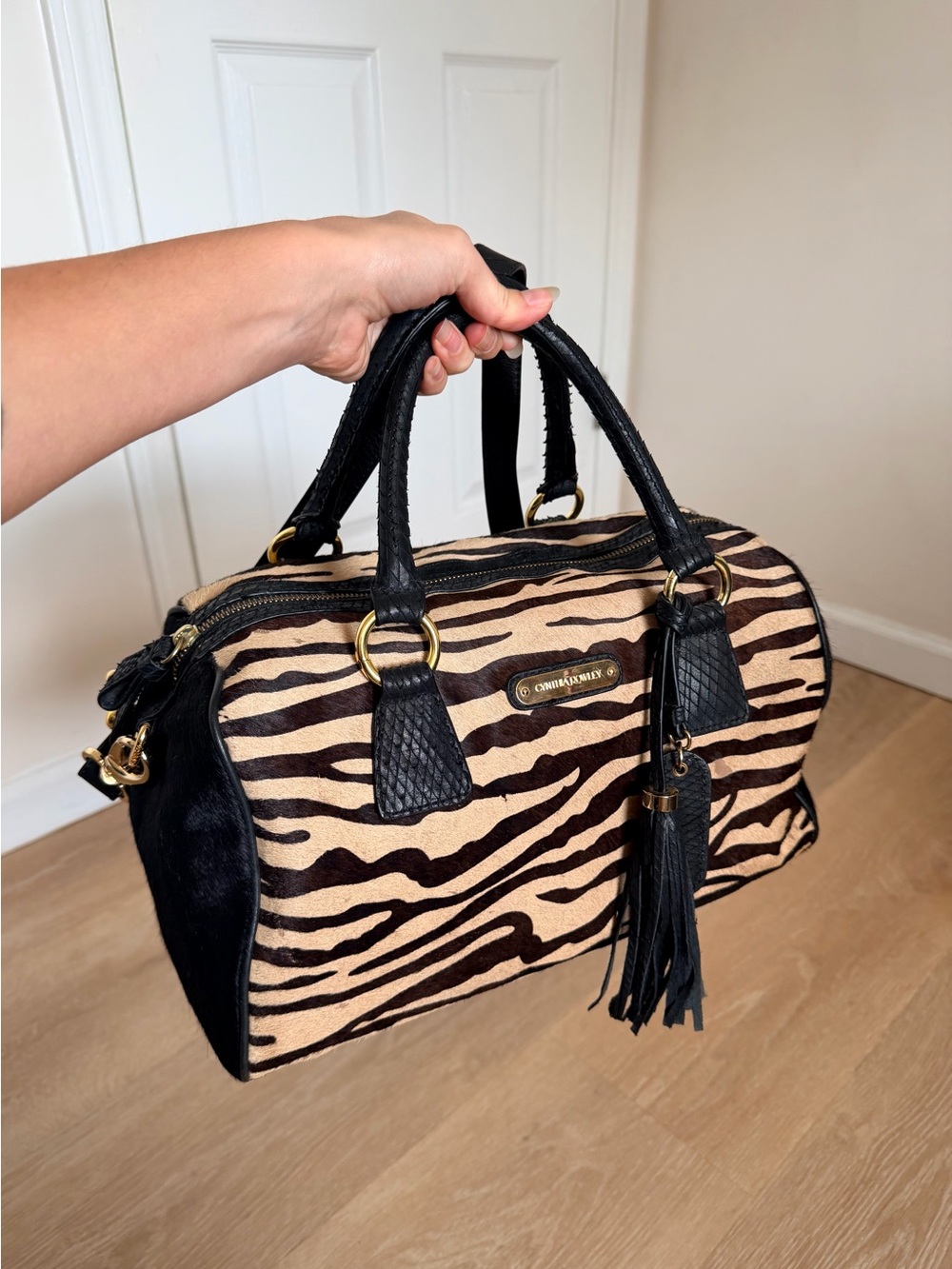 RARE Y2K Cynthia Rowley Zebra Cowhide Hair Leather Duffle Satchel Crossbody Bag - Picture 2 of 14